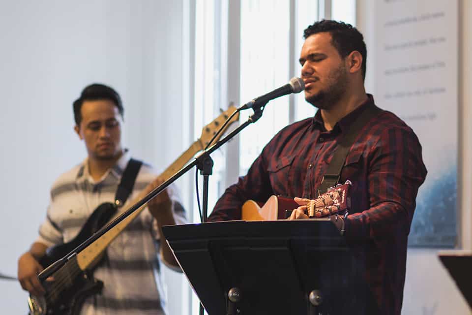 campus-image-windward-worship-leader